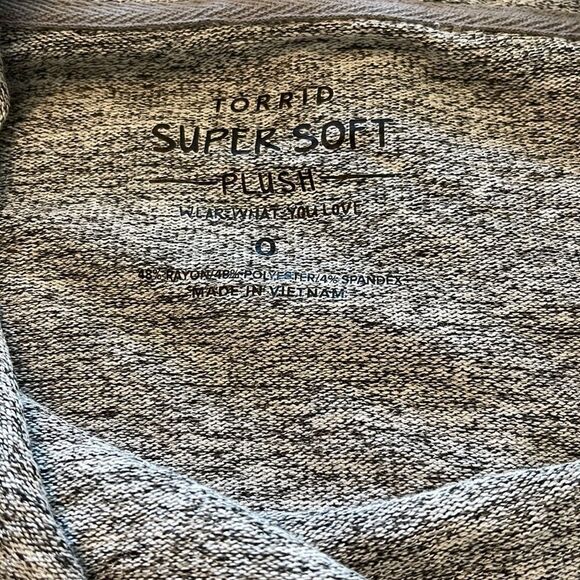 Torrid Super Soft Plush Cowl Neck Raglan Tunic Sweatshirt Pullover 0X - Picture 3 of 4